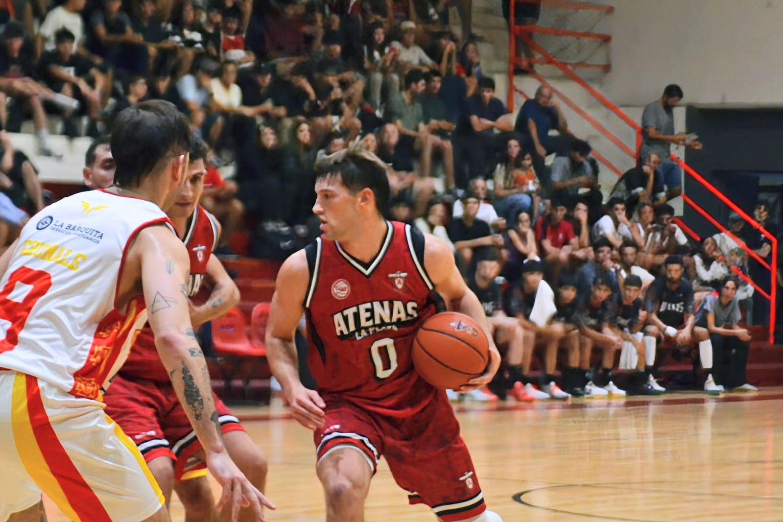 Debut con personalidad: Atenas se qued&oacute; con el primer juego del Federal