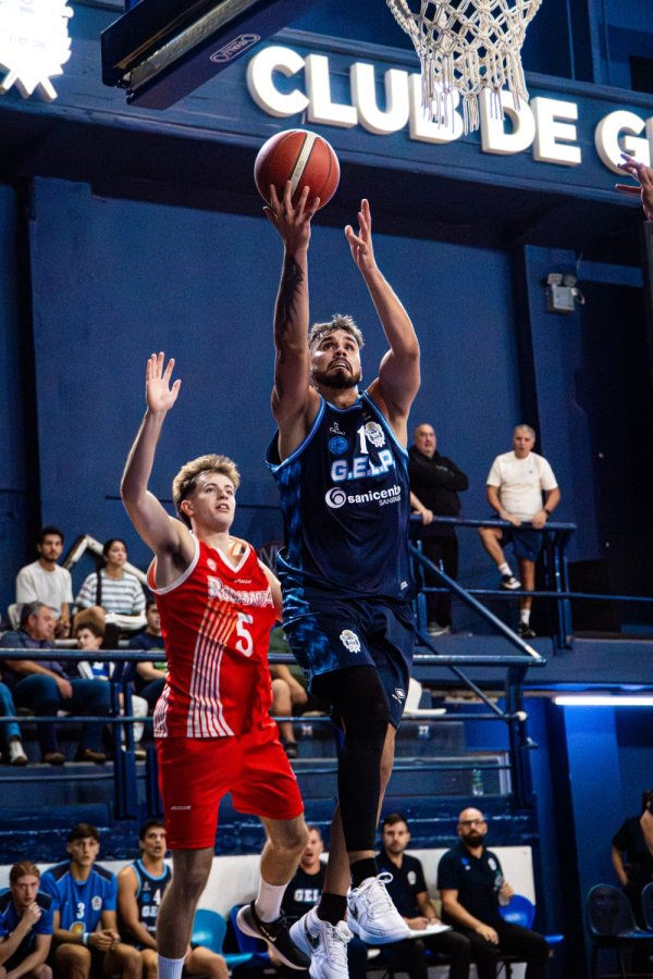 Gimnasio aplast&oacute; a Rocamora y dio catedra en el Poli
