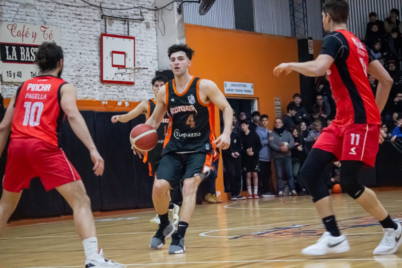 Defensa férrea y ofensiva letal: Reconquista derrotó a Estudiantes y está en la final.