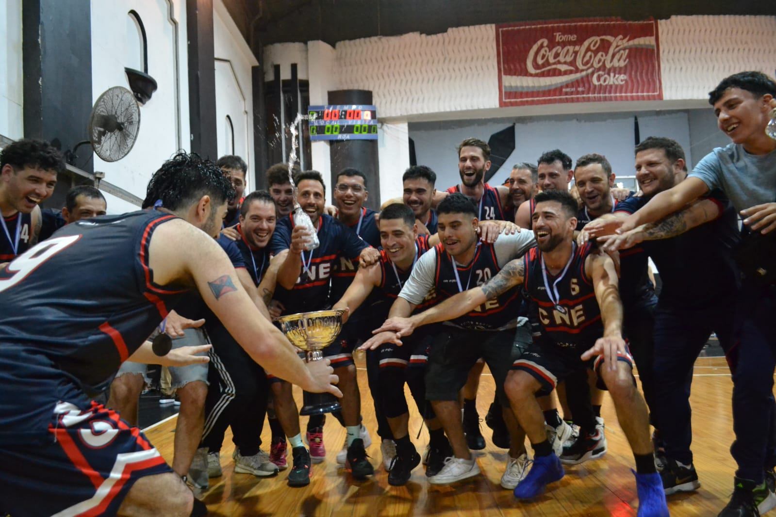 ¡Náutico gritó campeón!